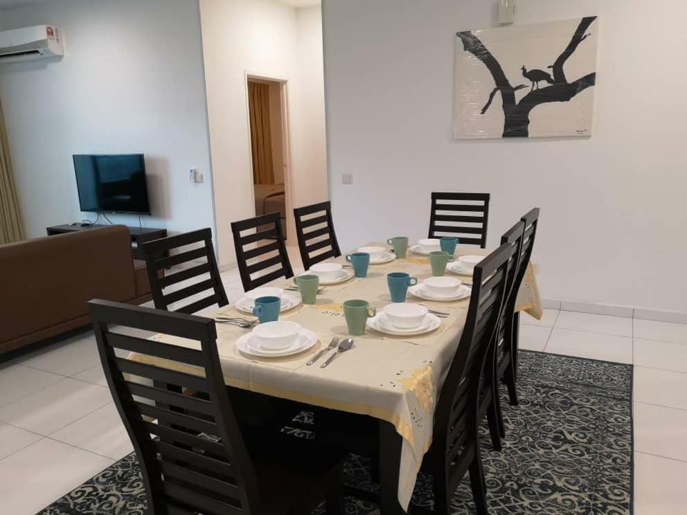 Skyloft Muslim Suite Johor Bahru Bagian luar foto