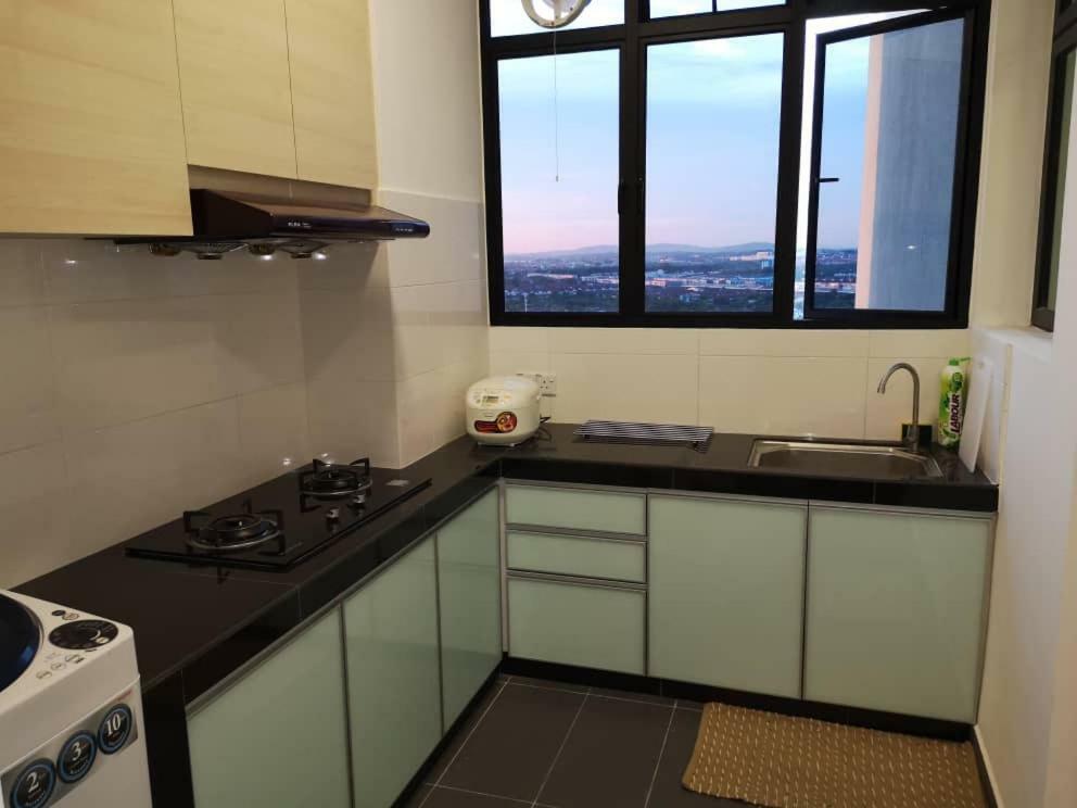 Skyloft Muslim Suite Johor Bahru Bagian luar foto