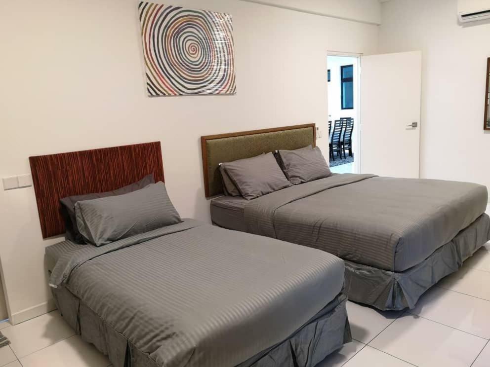 Skyloft Muslim Suite Johor Bahru Bagian luar foto