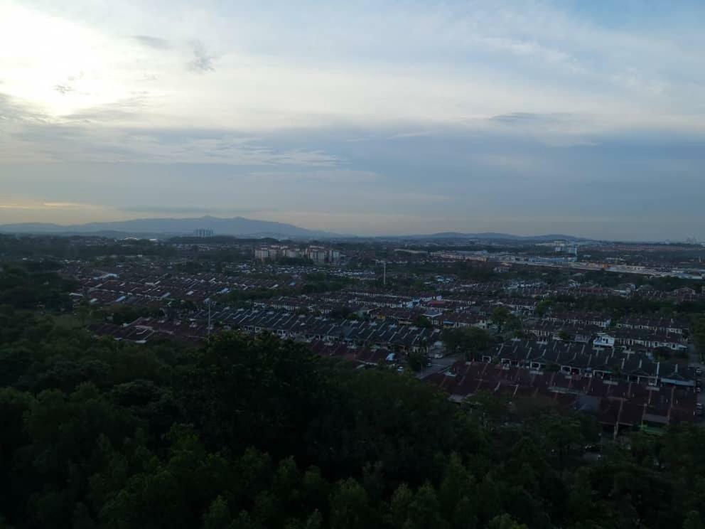 Skyloft Muslim Suite Johor Bahru Bagian luar foto