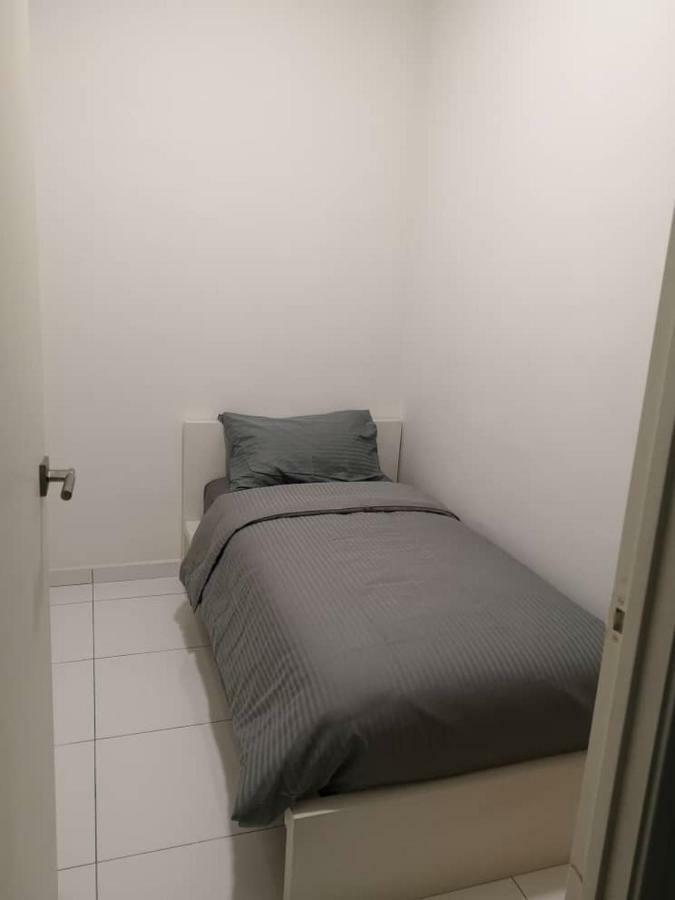 Skyloft Muslim Suite Johor Bahru Bagian luar foto