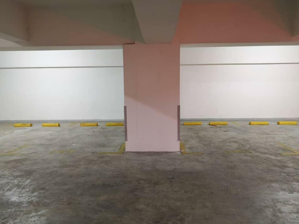 Skyloft Muslim Suite Johor Bahru Bagian luar foto