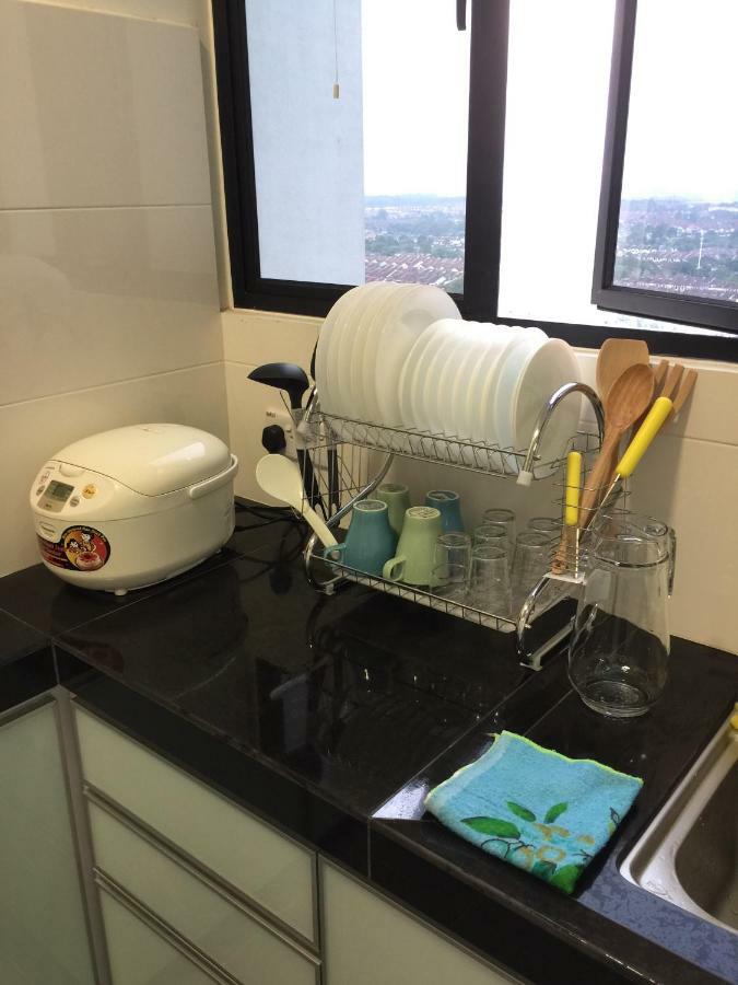 Skyloft Muslim Suite Johor Bahru Bagian luar foto